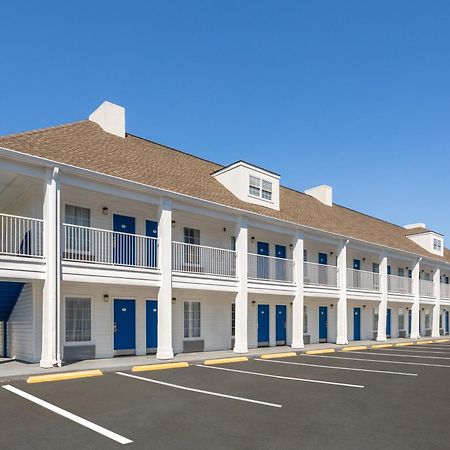 מלון Baymont By Wyndham Brunswick Ga מראה חיצוני תמונה