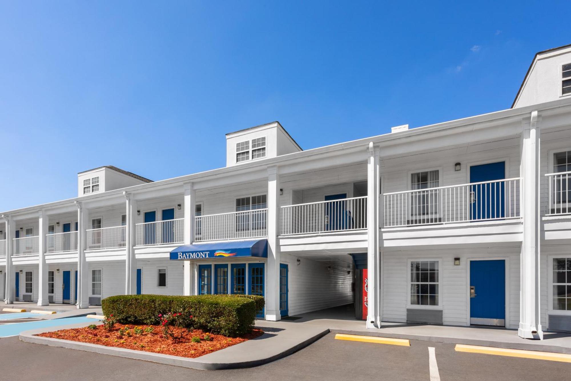 מלון Baymont By Wyndham Brunswick Ga מראה חיצוני תמונה